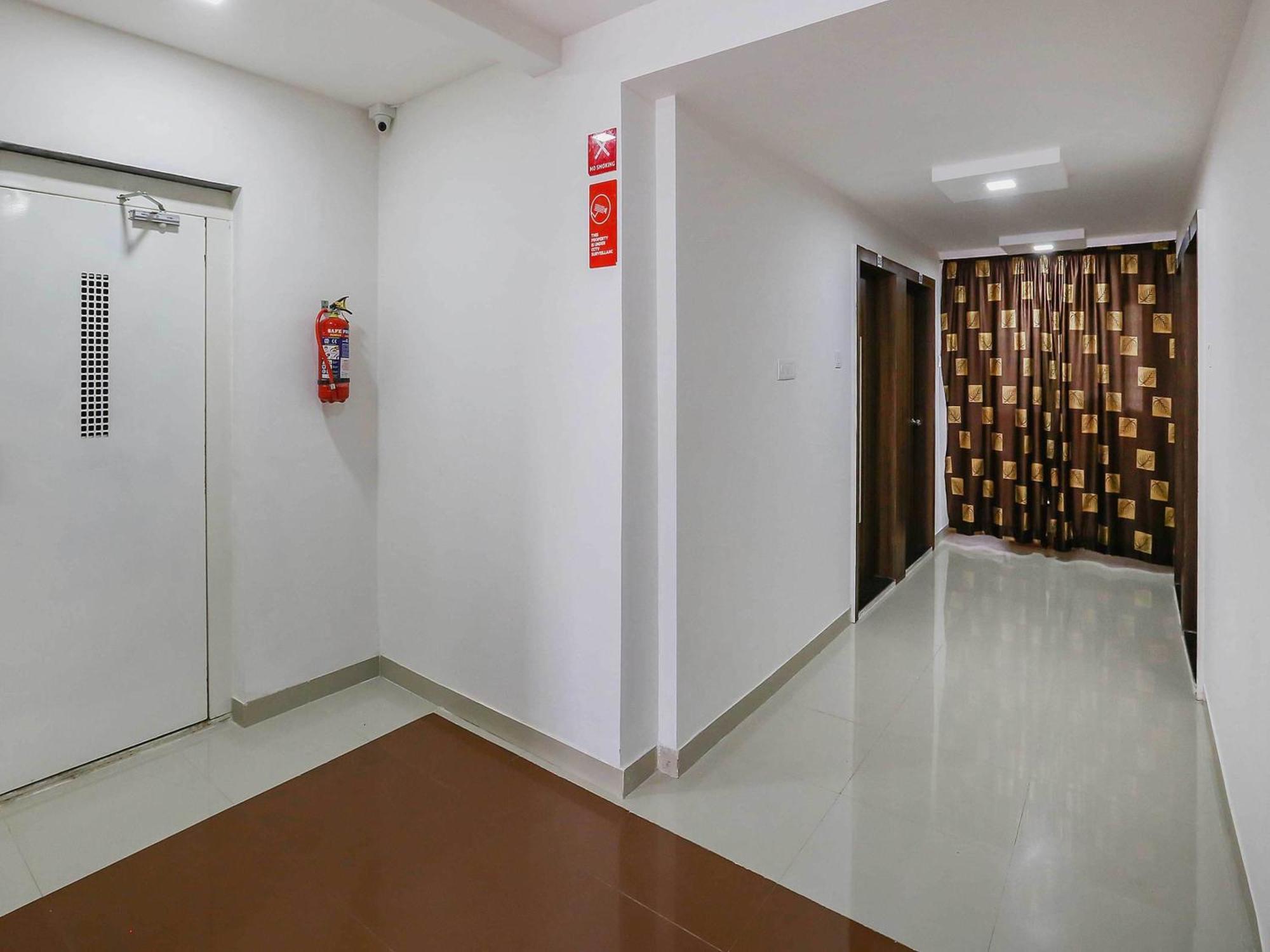 Hotel O Pingara Executive Phursungi エクステリア 写真