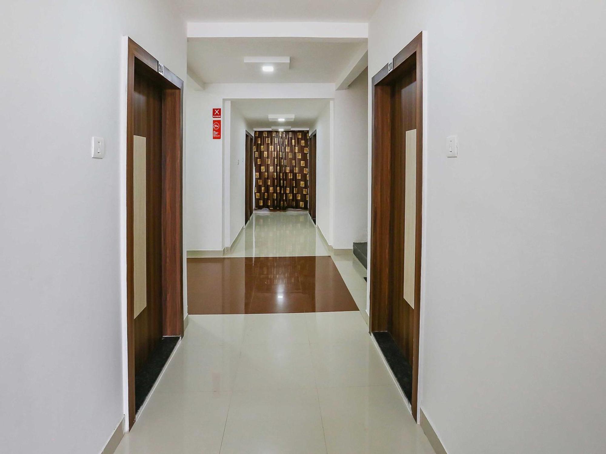 Hotel O Pingara Executive Phursungi エクステリア 写真